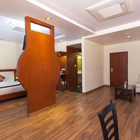 Sea Hawk Inn Bhimtal Ngoại thất bức ảnh